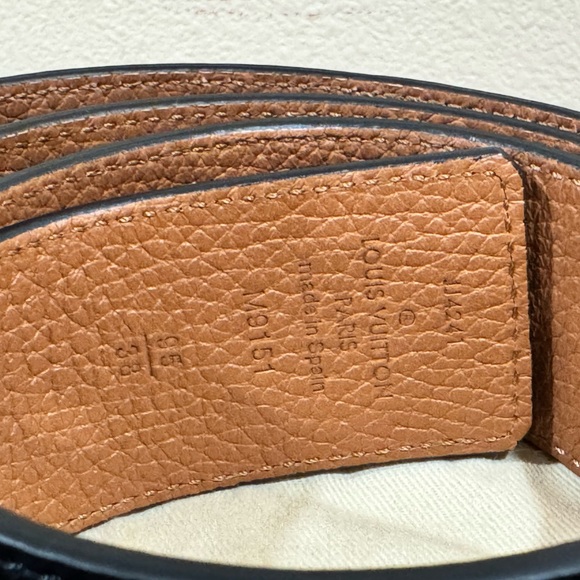 Louis Vuitton Black & Tan Reversible Initials 40MM Leather Belt Size 95 - Picture 6 of 15